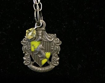 Items Similar To Harry Potter, House Crest, Hufflepuff Necklace On Etsy