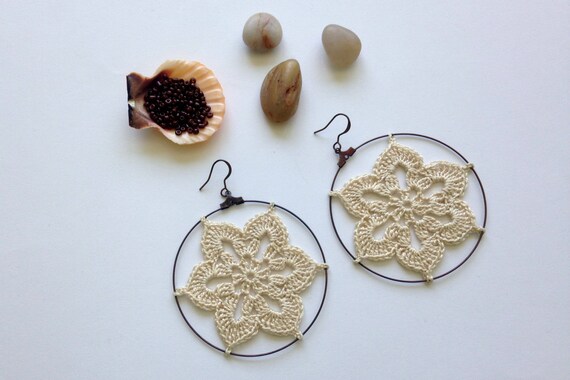 Items similar to Vintage Inspired Crochet Earrings in Oatmeal Beige ...