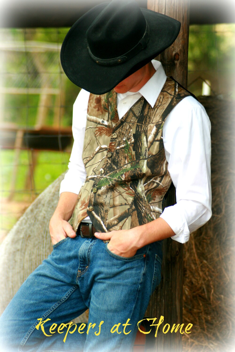 Vests/ Men�s Vests/ Wedding/Realtree Camo twill Vest for