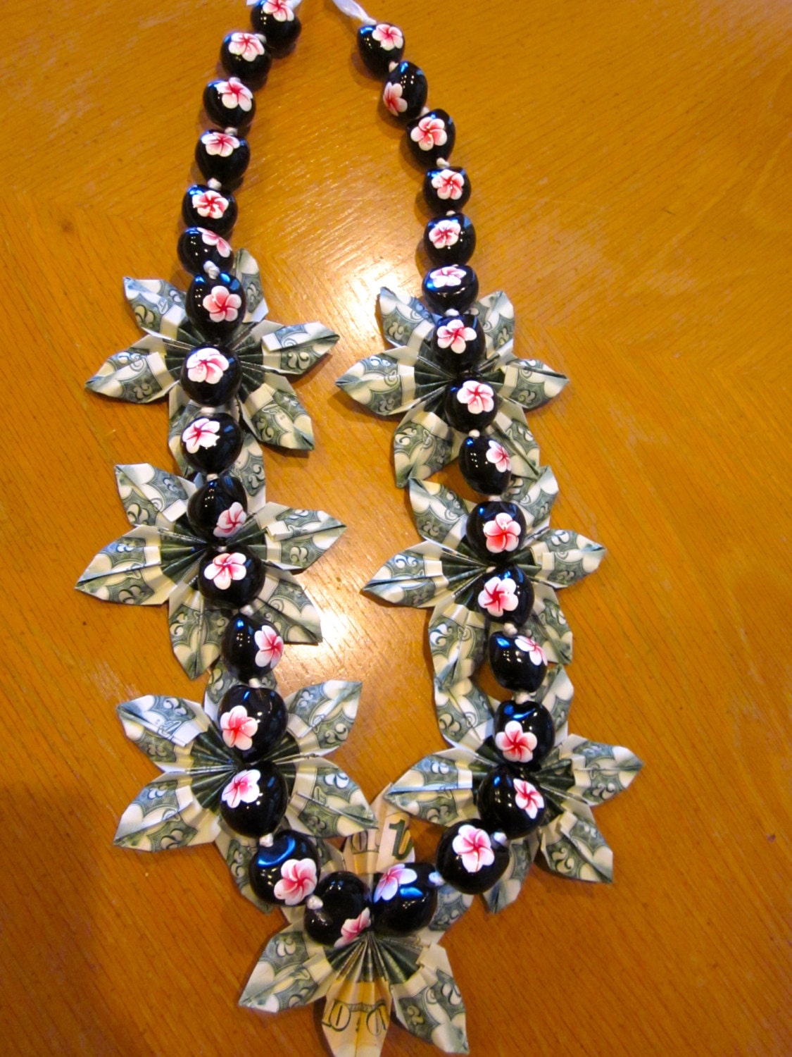 Plumeria KuKui Nut Money Lei