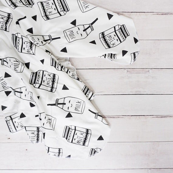 Organic Cotton Receiving Blanket Black and White Baby