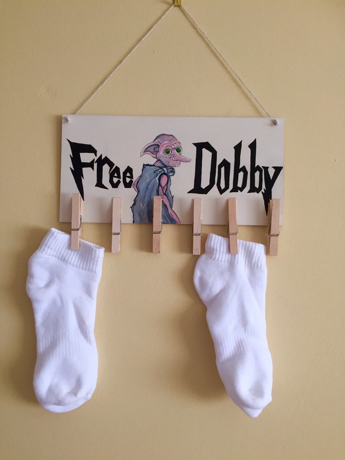 Free Dobby sign House elf socks sorter