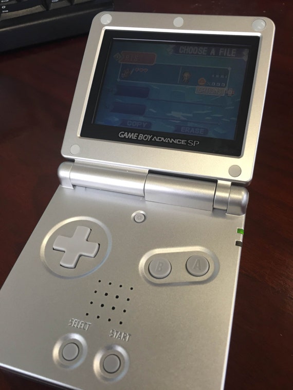 Silver/Grey nintendo GAMEBOY ADVANCE SP by ReliableRetros on Etsy