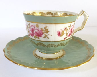 Beautiful Aynsely Tea cup and Saucer Floral Pattern Made in England