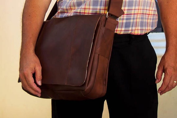 Classic Men's Flapover Messenger Bag - Multipurpose Everyday Bag