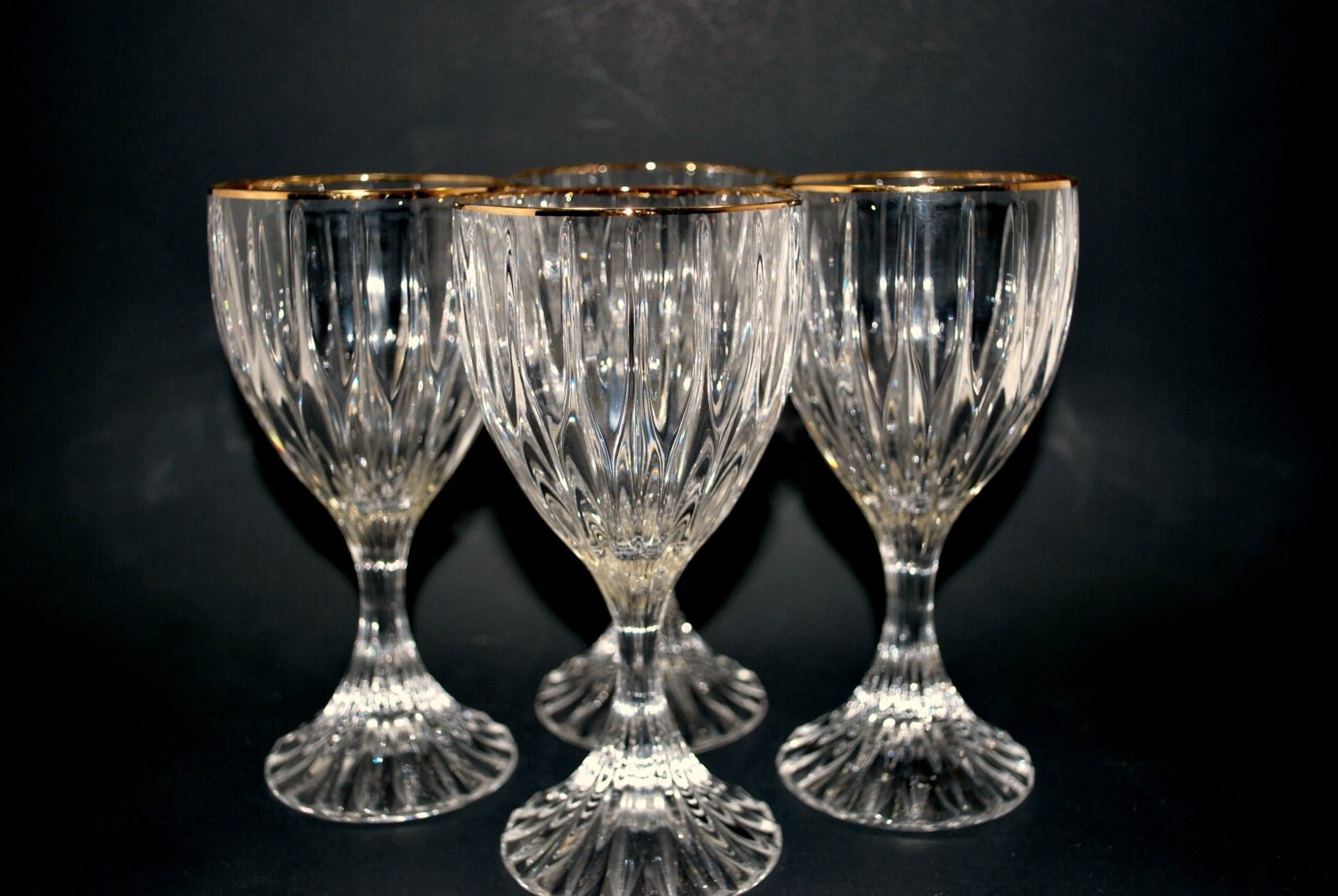 Crystal Wine Stemware Glasses Gold Rim ParkLane Mikasa Panel