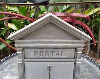 Unique Janzier faceplate heavy gauge metal locking mailbox