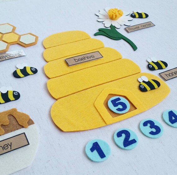 Honey Hive Felt Board Set / Beehive / Bees by CircleTimeDesigns