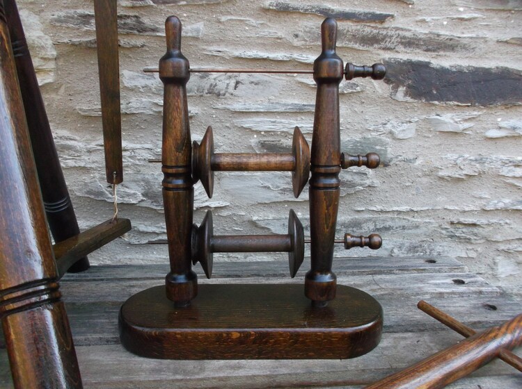 Haldane Hebridean Spinning Wheel Fully by ThomasWoodandWool