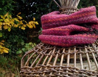 SALE: 10% OFF! Orange, pink and red snug, cowl or neckwarmer handwoven in Merino, Alpaca and British Jacob’s wool