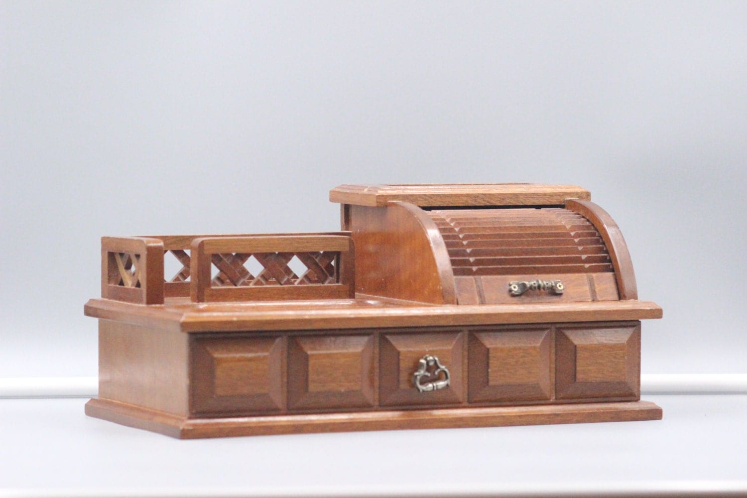 Vintage Man's Wooden Jewelry Box Men's Valet JB0128