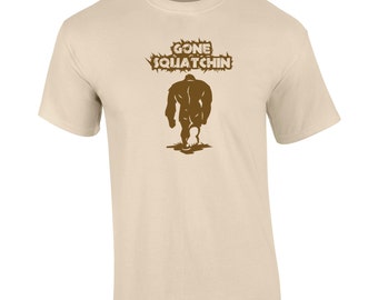 Sasquatch Hunter squatchin squatch yeti pacific northwest hunting halloween vintage retro - Apparel Clothing - Mens T-shirt - 159