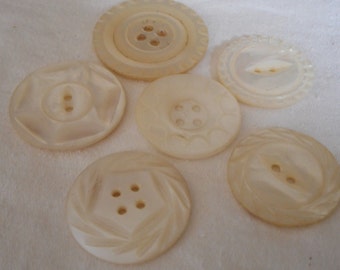 Lot of 6 VINTAGE Carved Iridescent Shell BUTTONS I4