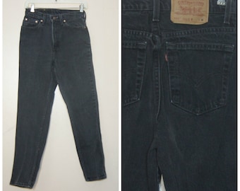 Black Levis Mom Jeans Small 26 High Waisted 90s Grunge Tapered Ankle High Rise