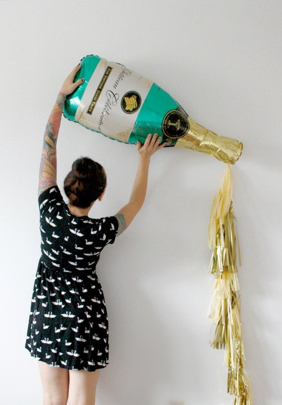 40+ Champagne Bottle Balloon Display Pictures