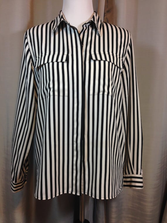 long sleeve black and white stripped shirt