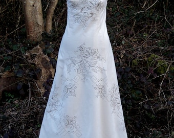 Embroidered Cream Cotton Wedding Dress