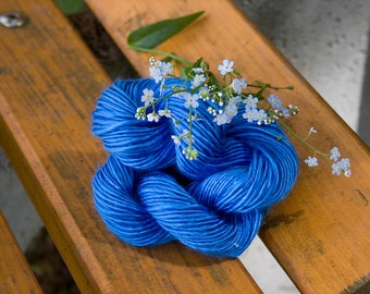 handspun blue mulberry silk single