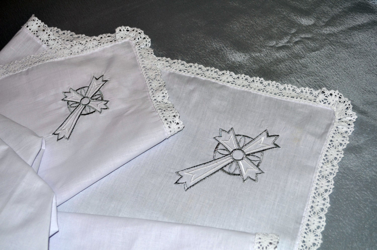 White christening blanket Embroidered baby blanket Vintage