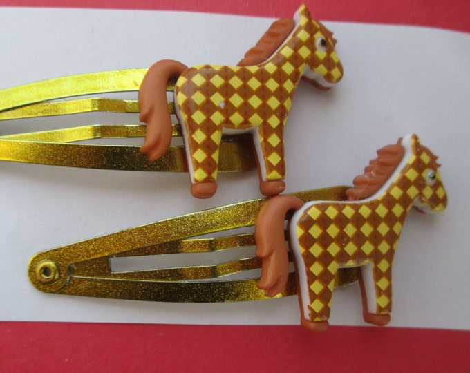 Horse hair clips-little girls barrette-Children's hair clip-toddler alligator clip-baby accessory-farm animal barrette-Horse clip on earring