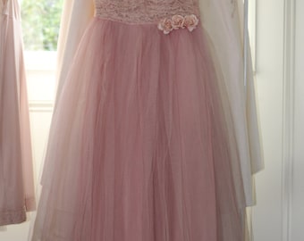 SALE - Vintage 1950s Pink Tulle Prom Dress Lace Millinery Rose's Party Shabby Chic Ashwell