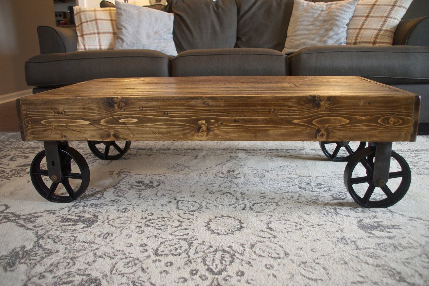 Simple Coffee Tables On Wheels for Large Space