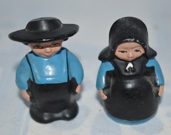 Amish / Quaker / salt and pepper / shakers / metal / Amish shakers / Amish salt and pepper / Quaker shakers / Quaker salt pepper / seasoning