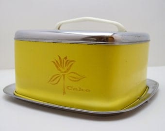 Vintage Yellow Cake Carrier by Lincoln Beauty Ware, Metal Cake Platter with Lid and Handle, Cottage Chic, 1950s