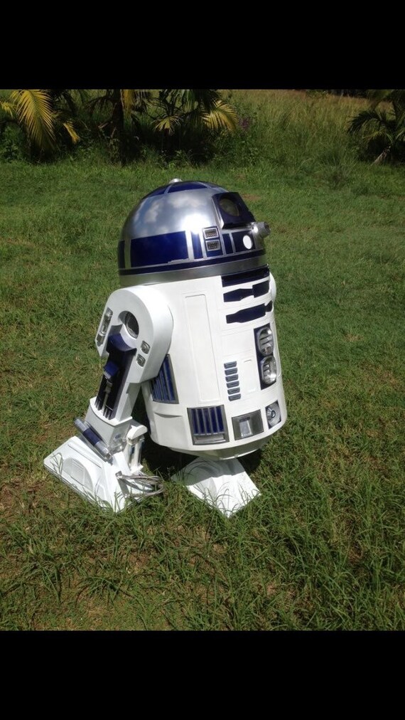 life size r2d2 toy