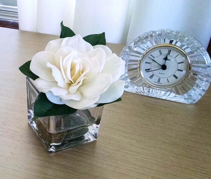 Real Touch Flowers-Natural Touch Flowers-Faux Floral-Modern Silk Flowers- Magnolia Spray-White flowers-Fake Flowers