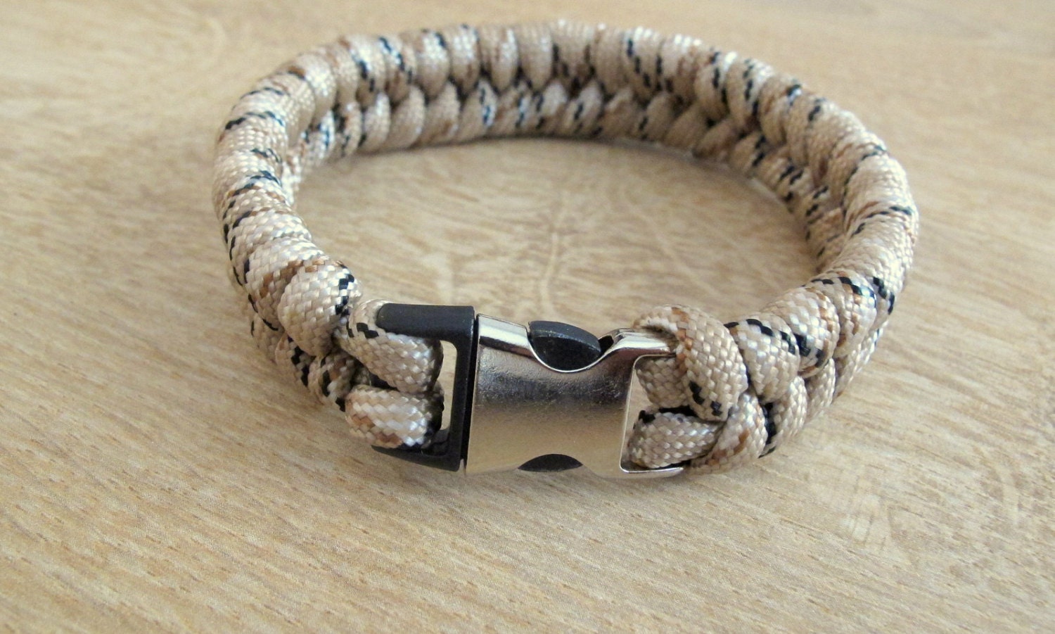 Macrame Paracord Bracelet woven paracord bracelet survival