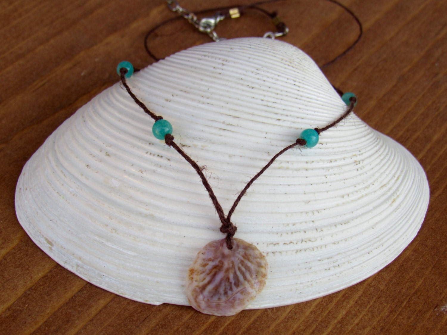 Natural Shell Necklace On Beaded Brown Hemp