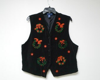 Christmas Wreaths . embroidered front. cotton vest . large / 42.5" bust