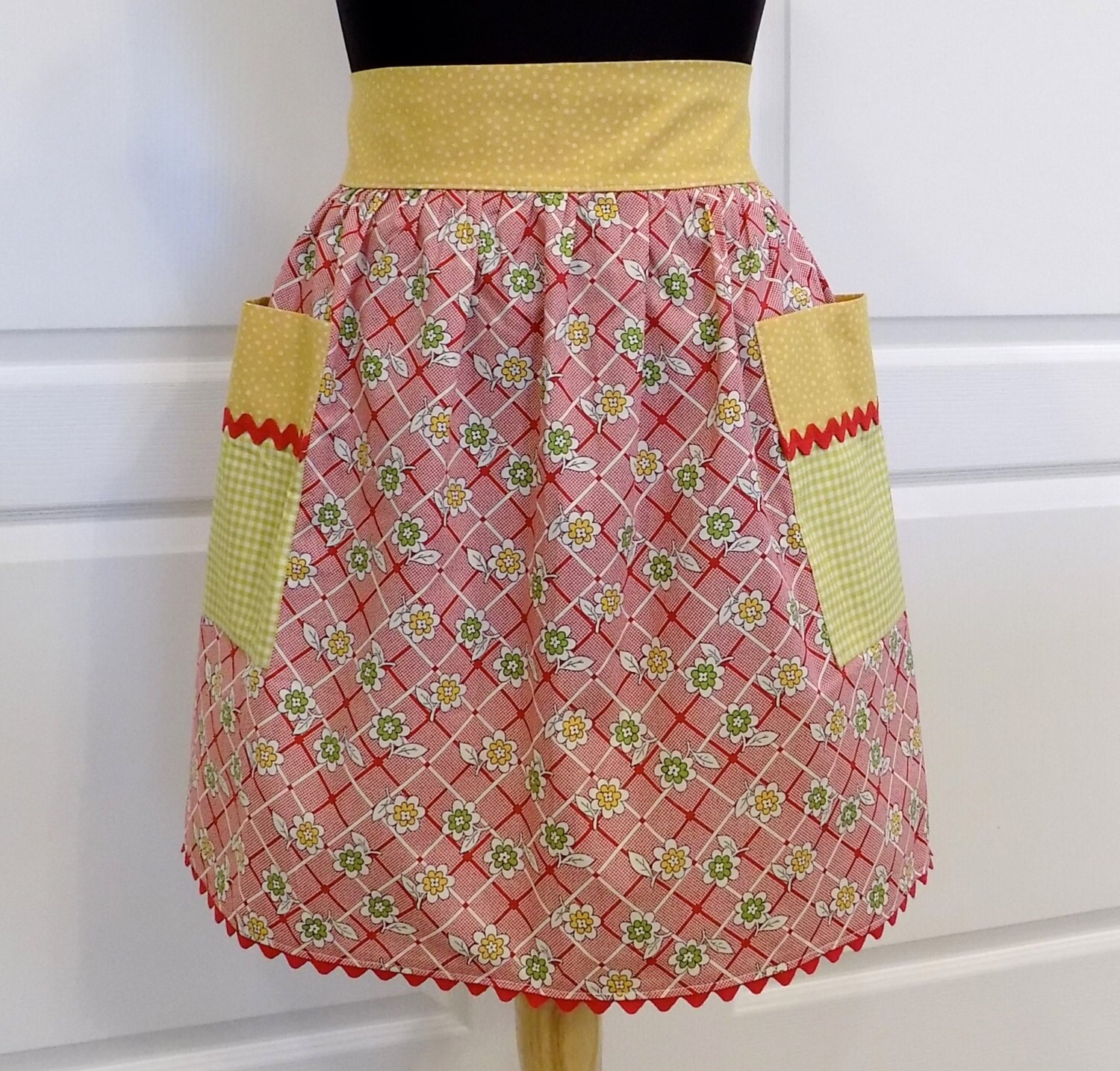 Womens Half Apron Cute Chic Kitchen Waist Aprons by GreatGoods