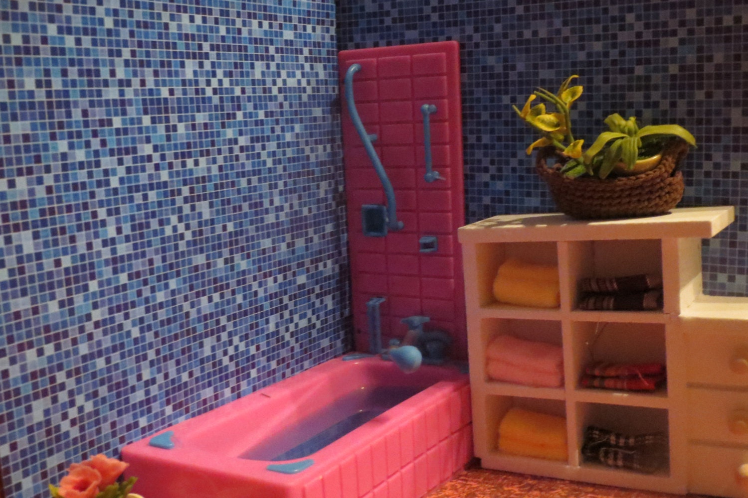 1/12 and 1/24 Scale Downloadable Printable Dollhouse Bathroom