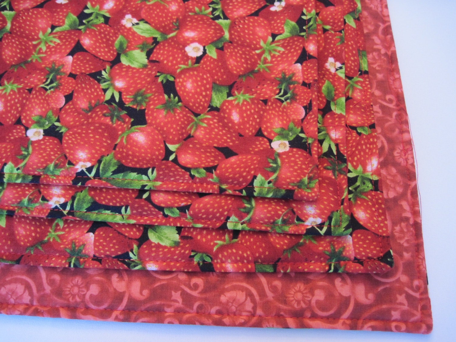 Strawberry Placemats 4 or 6 Reversible Fruit Placemats Red
