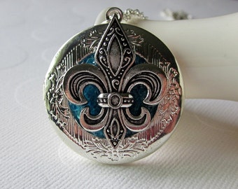 Fleur de lis Locket Custom Sapphire Locket Personalized Locket Vintage Style Locket Secret Note Locket Keepsake Locket Stained Glass Locket