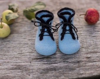 Baby boy shoes, infant felted merino wool boots, newborn gift, baby shower day