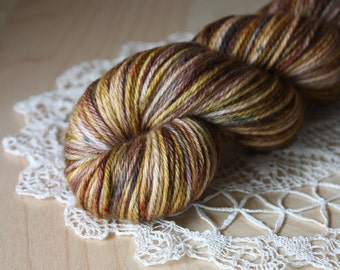 Hand Dyed Worsted Weight Yarn / Pecan Oak Mocha Bark Brown Grey Superwash Merino Wool