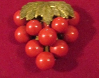 Vintage Red Grapes Dress Clip / Art Deco Red Brooch / 30s Grape jewelry