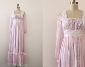 CLEARANCE vintage 1970s Gunne Sax dress // 70s purple peasant gown
