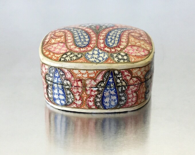 Antique Handpainted Swirls & Floral Lacquer Trinket Box / Lacquer Snuff Box. Colorful Box.