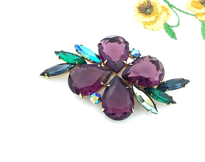 Vintage Plum Purple Rhinestone Brooch. High End Designer Jewelry. Sparkly brooch. Aqua blue aurora borealis rhinestones jewelry.