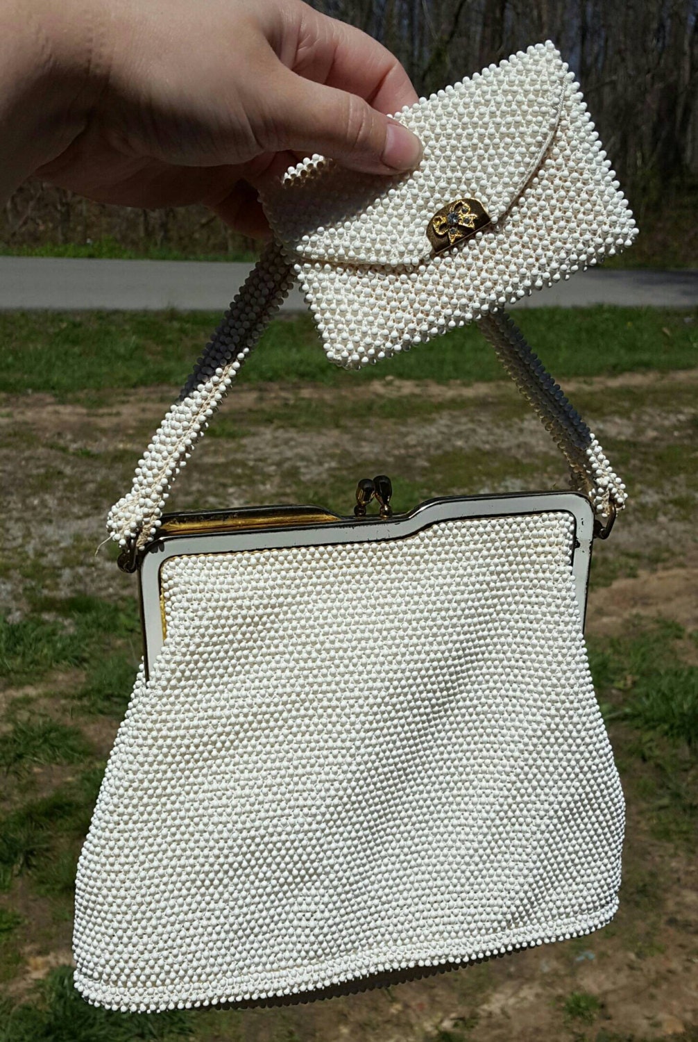 Vintage White Beaded Purse Off White Handbag with Coin or