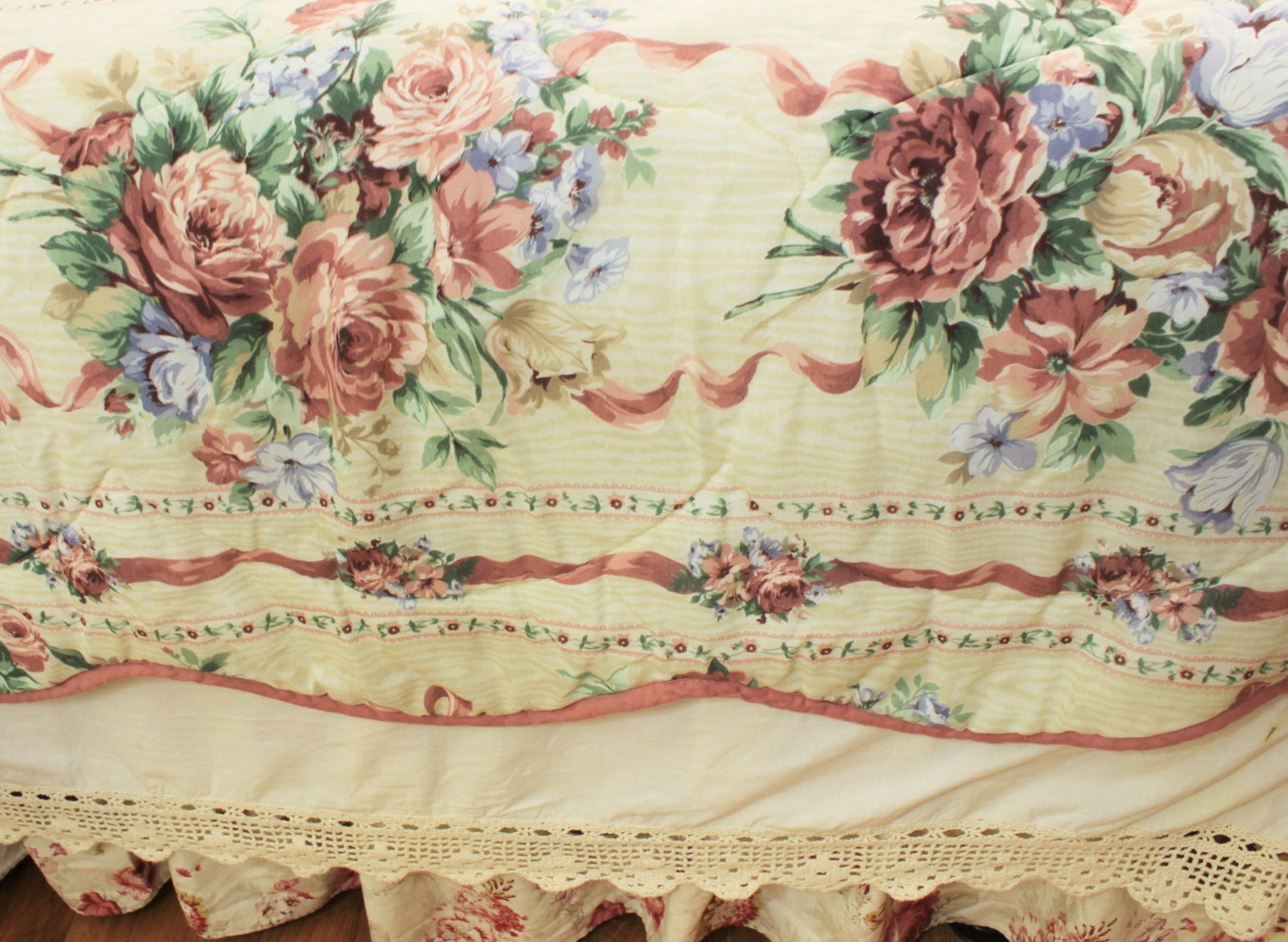 Floral Bedding White & Rose Colored Comforter Pair of Shams