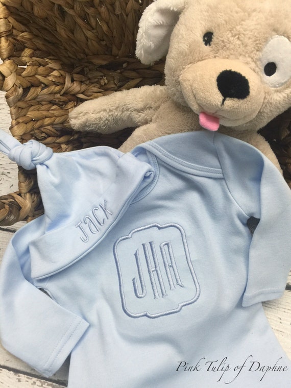 personalized gowns newborn