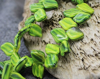 Czech Glass Leaf Beads 25 Pc 9х12mm, Czech Glass Beads, Czech Glass, Olivine Leaf Beads, Olive Green Leaves, Pressed Glass Leaf, Czech Beads