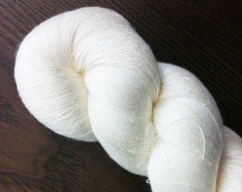 100% Fingering-Weight Eri / Ahimsa Silk Yarn - Undyed, Natural White (100g)