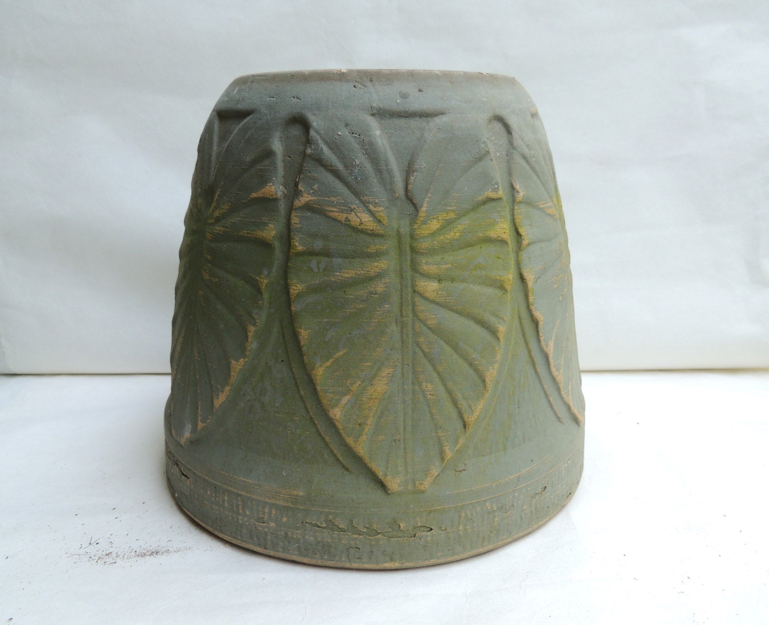 Vintage Flower Pot, USA Pottery 10 inch Matte Green Glaze Leaf Planter