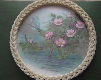 Vintage Round Tray, Roses & Dragonfly - Woven Plastic Gallery
